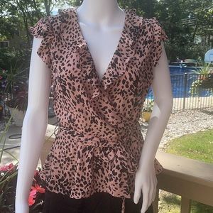 🛍5 for $20 🛍️ Animal, print, blush and black in color, size small by Q&A